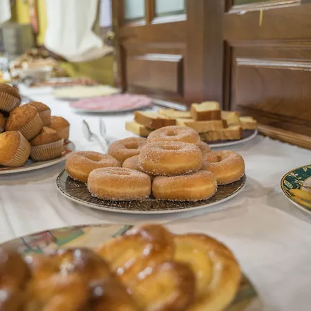 Calzada Romana Hostel *