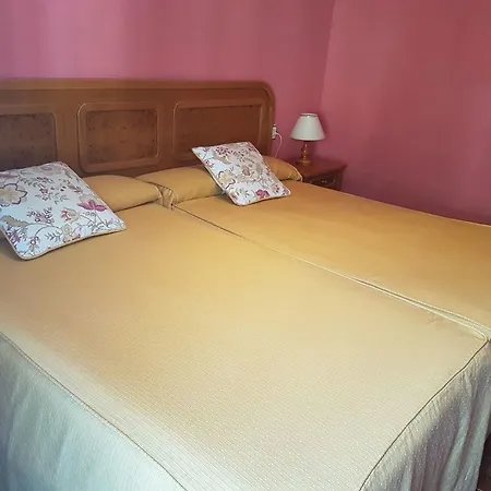 Hostel Calzada Romana *