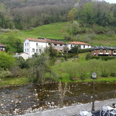 Calzada Romana Hostel Belmonte De Miranda